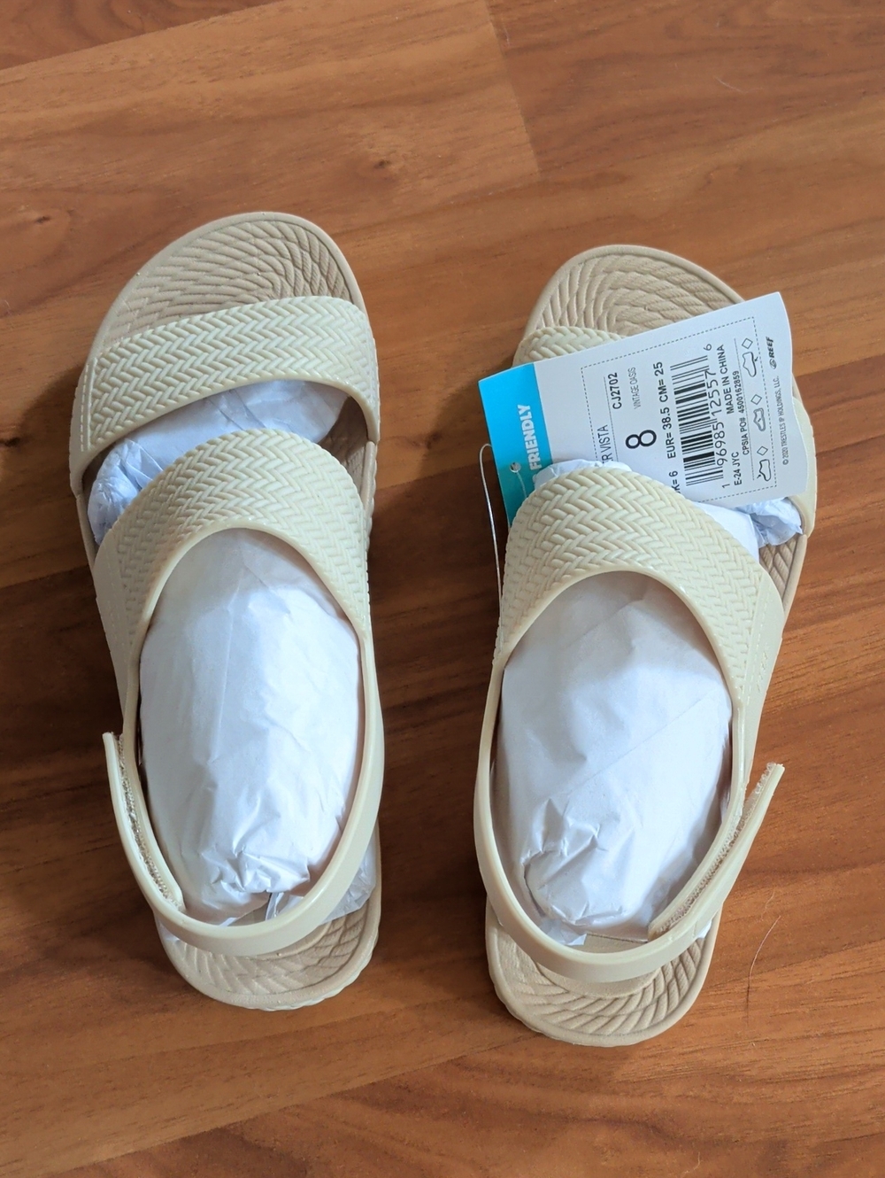 Reef Women’s Cream Textured Slide Sandals with Back Strap
